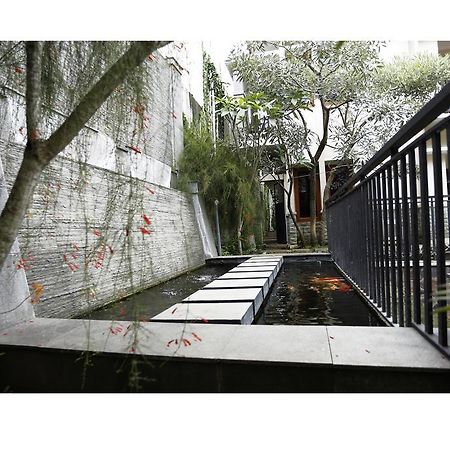 Kuldesak Villas Bandung Buitenkant foto