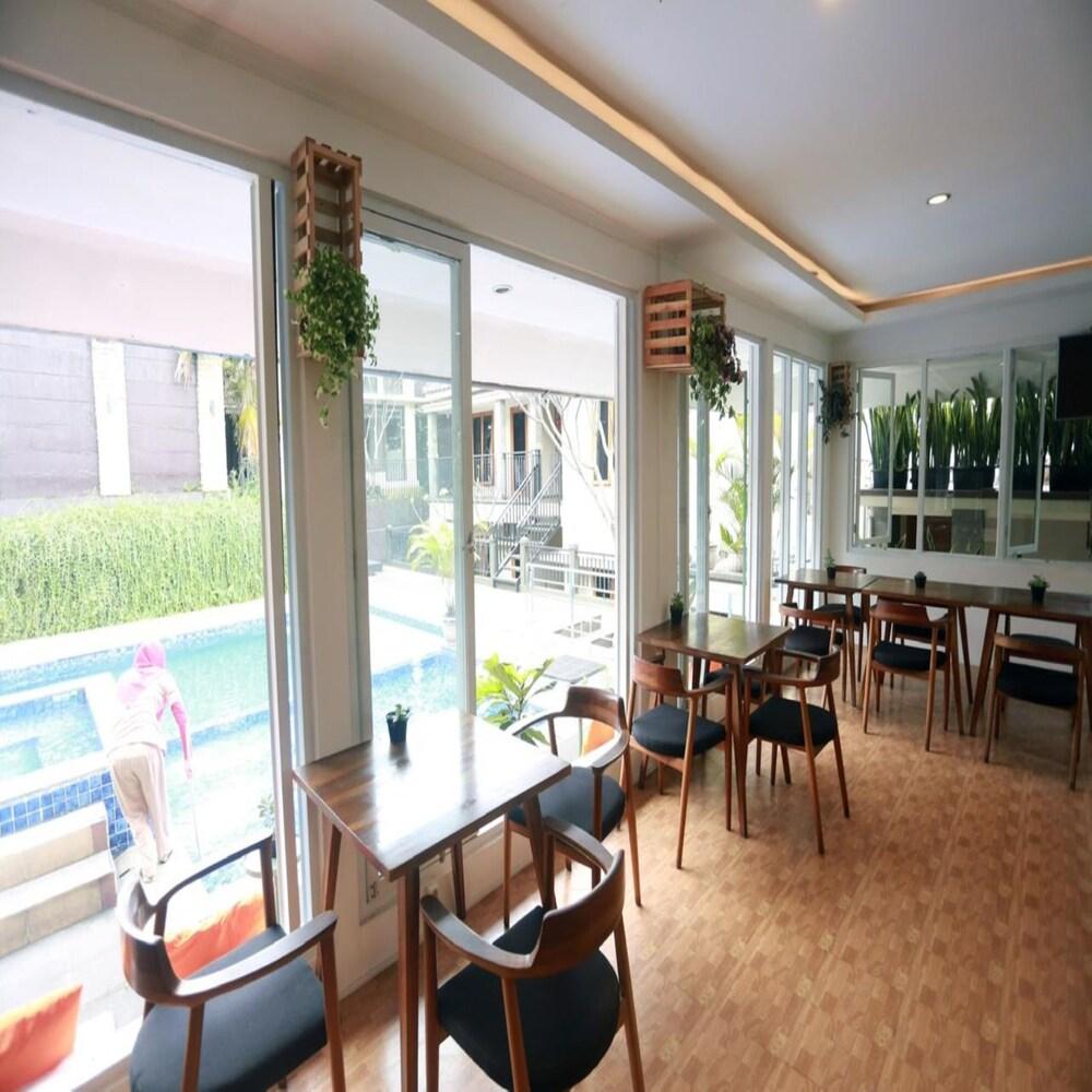 Kuldesak Villas Bandung Buitenkant foto