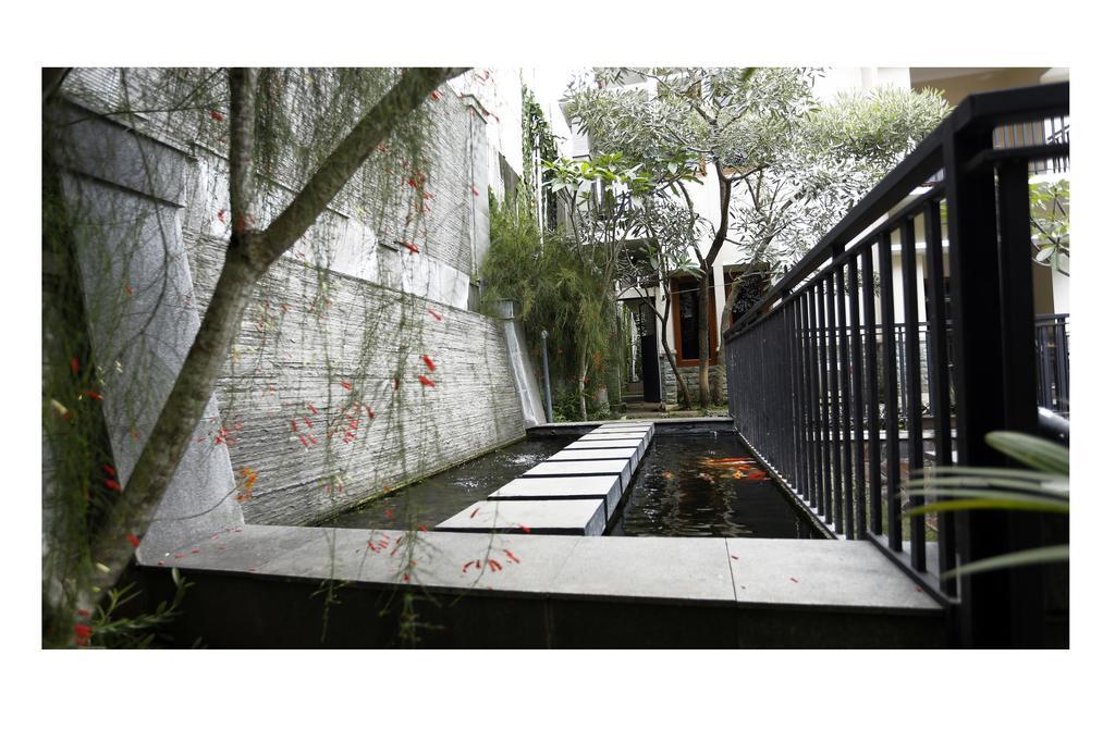 Kuldesak Villas Bandung Buitenkant foto