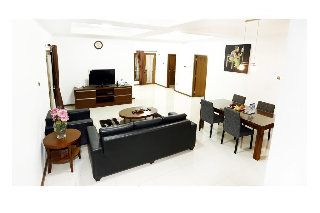 Kuldesak Villas Bandung Buitenkant foto
